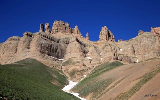 کوه عروس، شاهکارهای طبیعت بامیان تاکنون کسی نتوانسته به آخرین قله آن قدم بگذارد