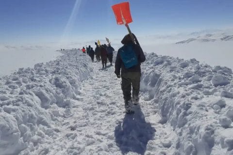مردم کجاب، کوتل ملایعقوب، دامن خلیل، سنگ شانده و… ولسوالی مرکز بهسود در حال پاک کردن سرک