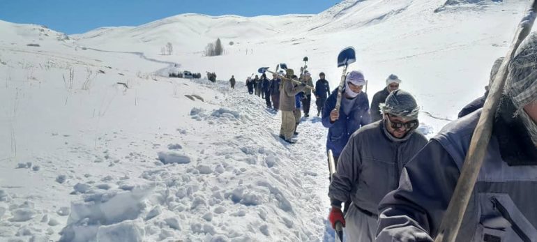 زمستان و مشکلات نبودن کلینیک و امکانات در بهسود
