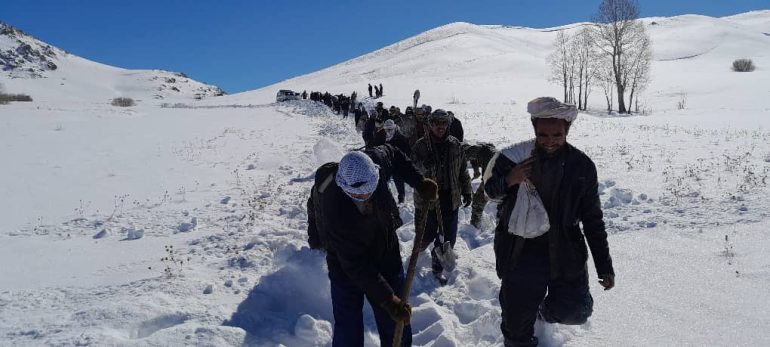 زمستان و مشکلات نبودن کلینیک و امکانات در بهسود