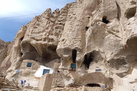 جغرافیای مناطق مرکزی در روایت‌های شاهنامه